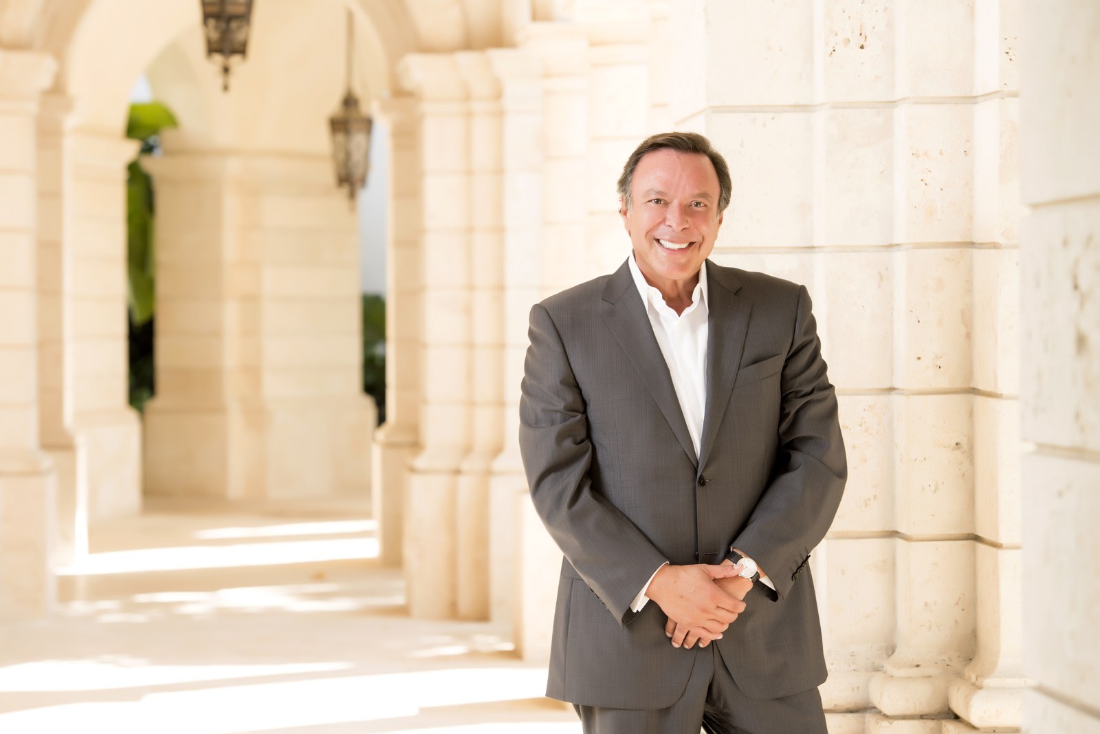 Portrait of Mike Fernandez